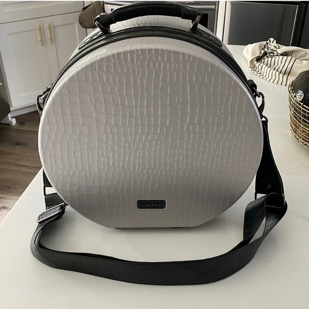 Cal Pak Hat Bag